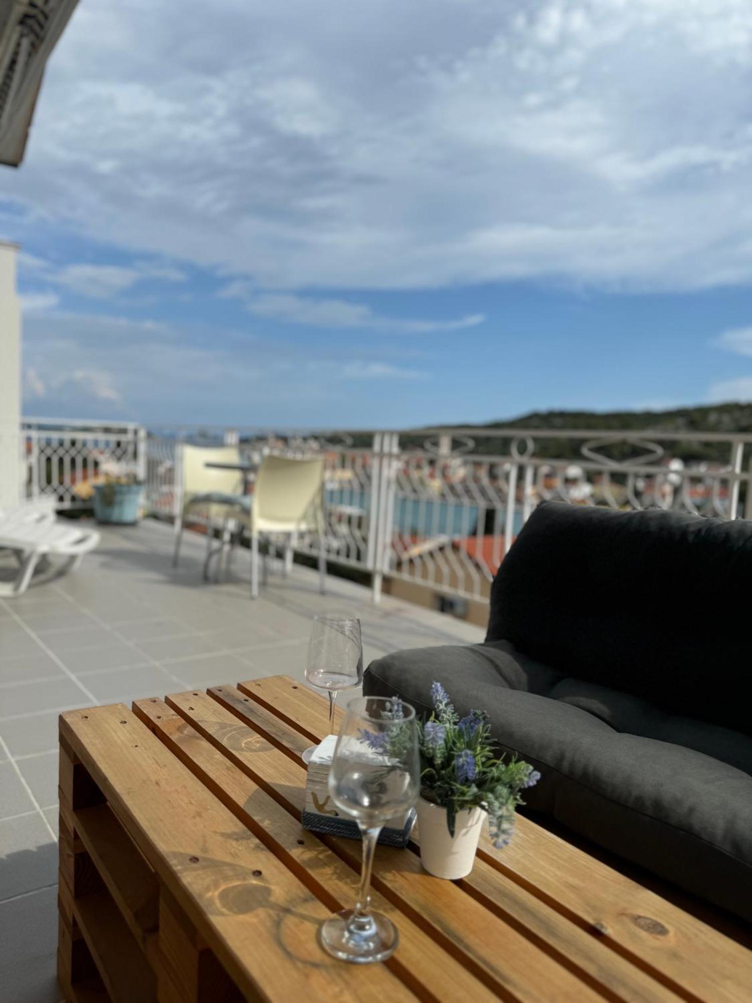 Marina Apartmani Tisno Murter 外观 照片