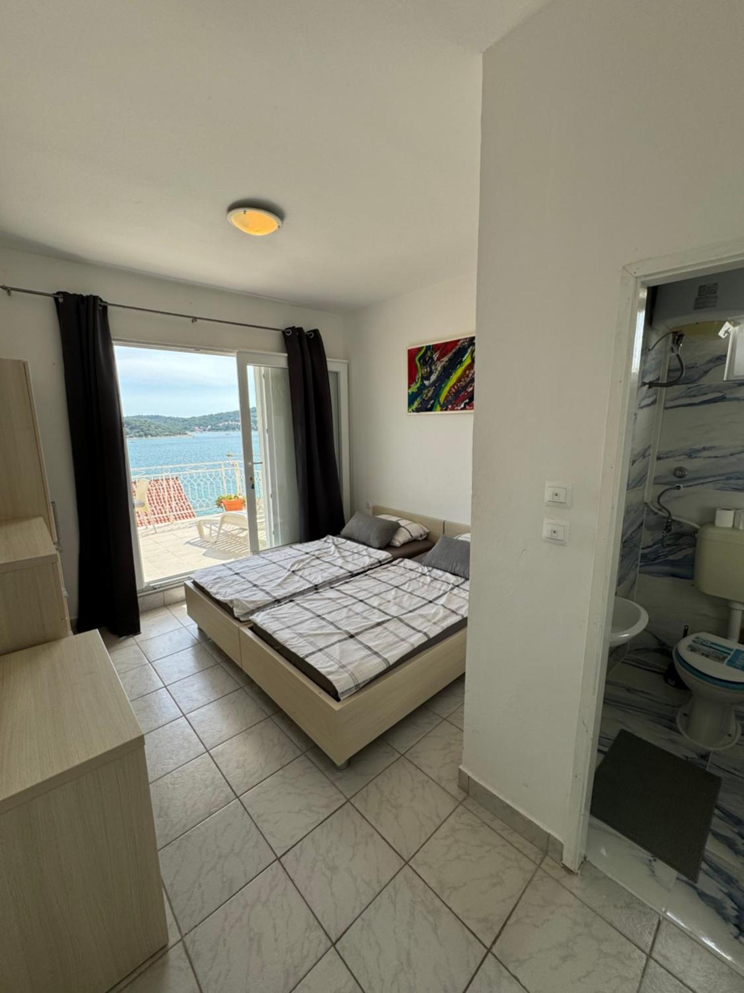 Marina Apartmani Tisno Murter 外观 照片