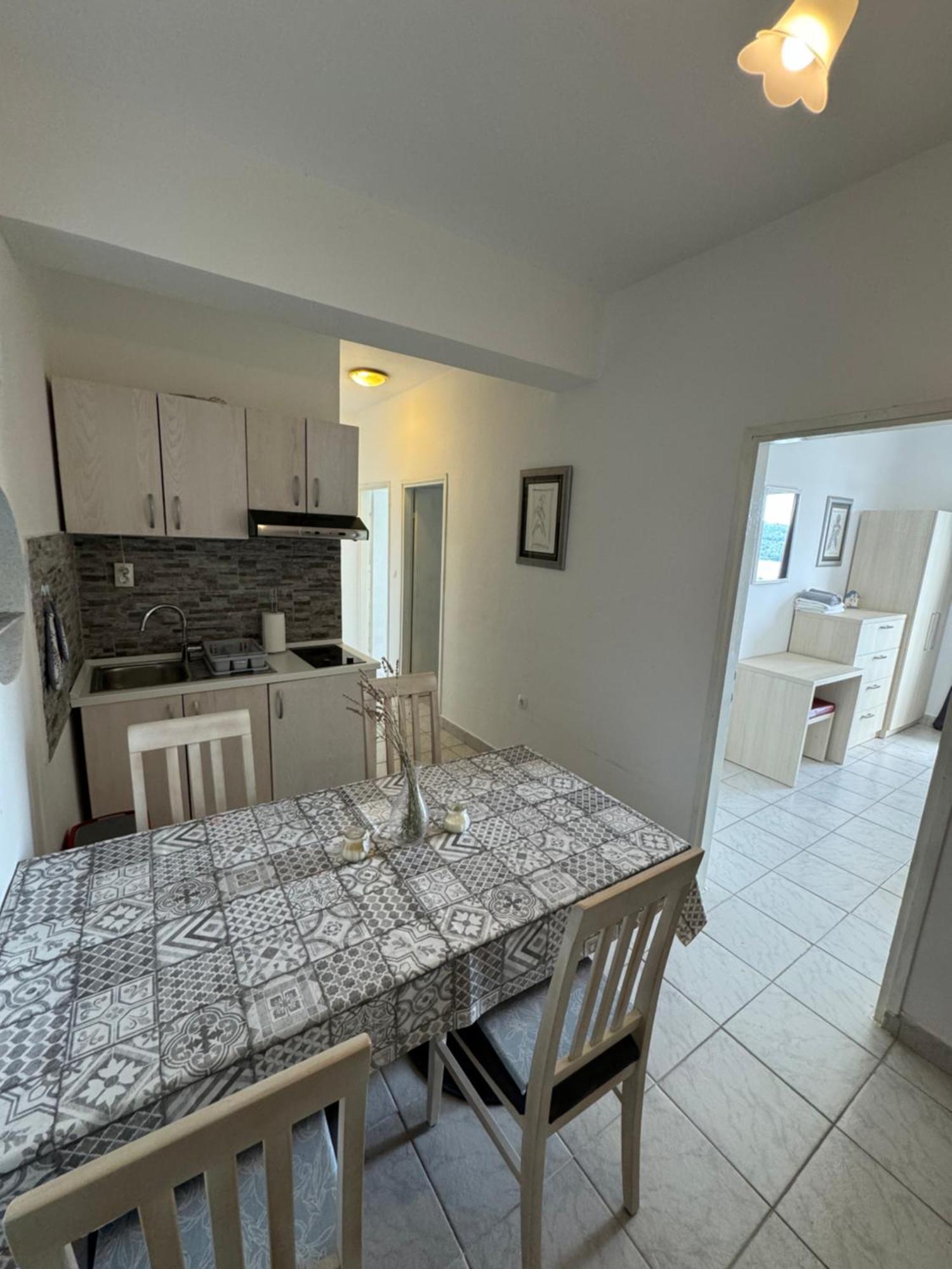 Marina Apartmani Tisno Murter 外观 照片