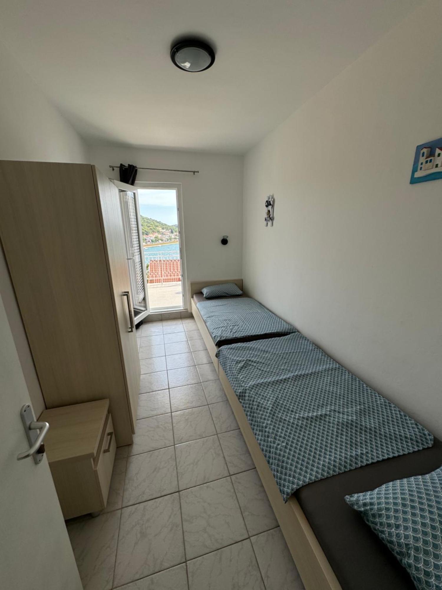 Marina Apartmani Tisno Murter 外观 照片